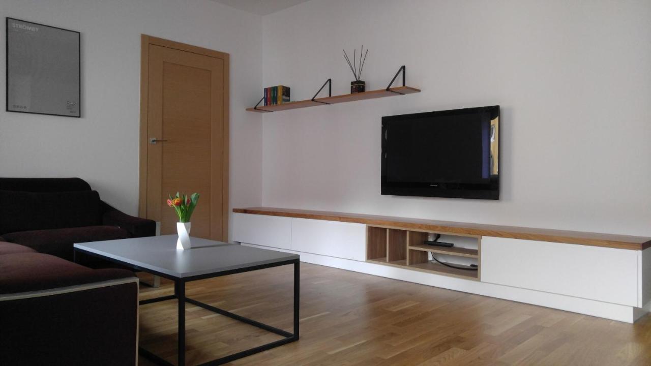 Stylowy 2-Pokojowy Apartament 5 Min. Od Rynku Vratislav Exteriér fotografie